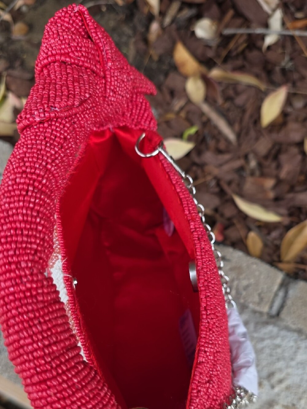 Red Picnic Beaded Bag - Picture 8 of 8